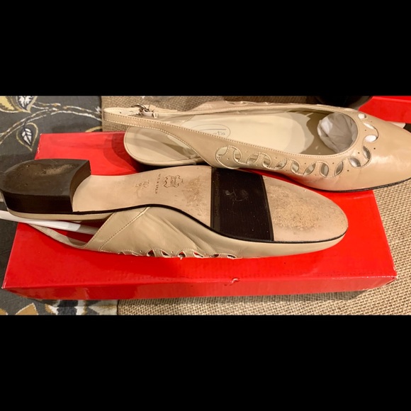 Talbots, 10.5 Flats Collection- new or like new! - Picture 7 of 16